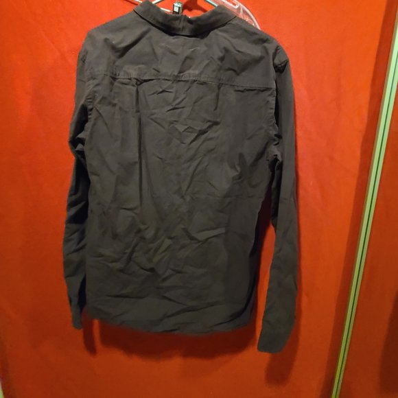 NEW Male shirt brand new with tags, oxblood shirt by Allsaints - Picture 3 of 9